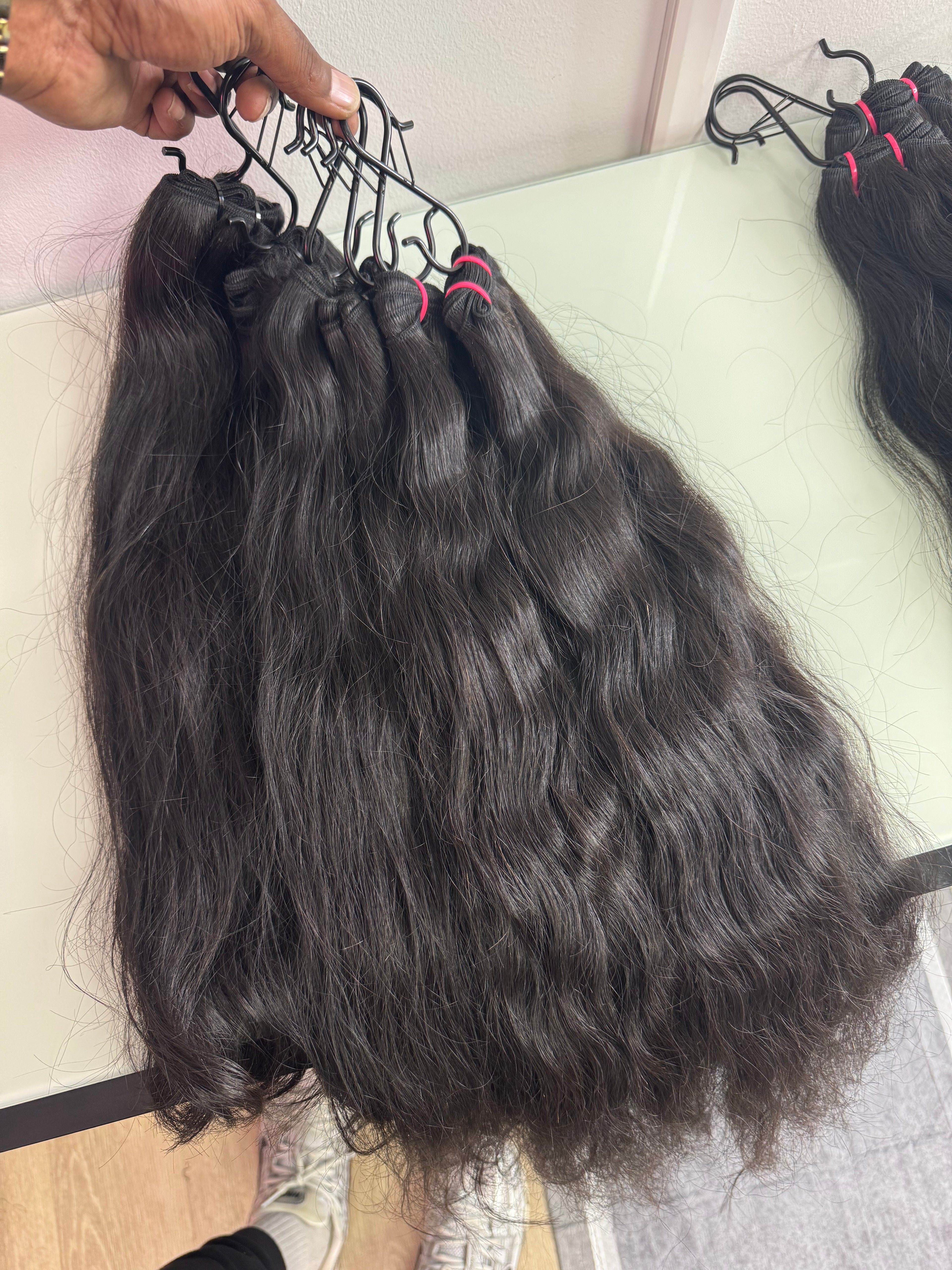 28 inch Indian wavy bundle